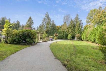 Outdoor Kitchen Photo of 21842 6 Avenue, Langley, BC
