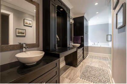 Guest Bathroom Photo of 23009 Fraser Highway, Langley, BC