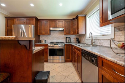 Office / Den Photo of 23009 Fraser Highway, Langley, BC