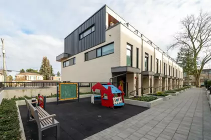 15 6778 Oak Street, Vancouver, BC