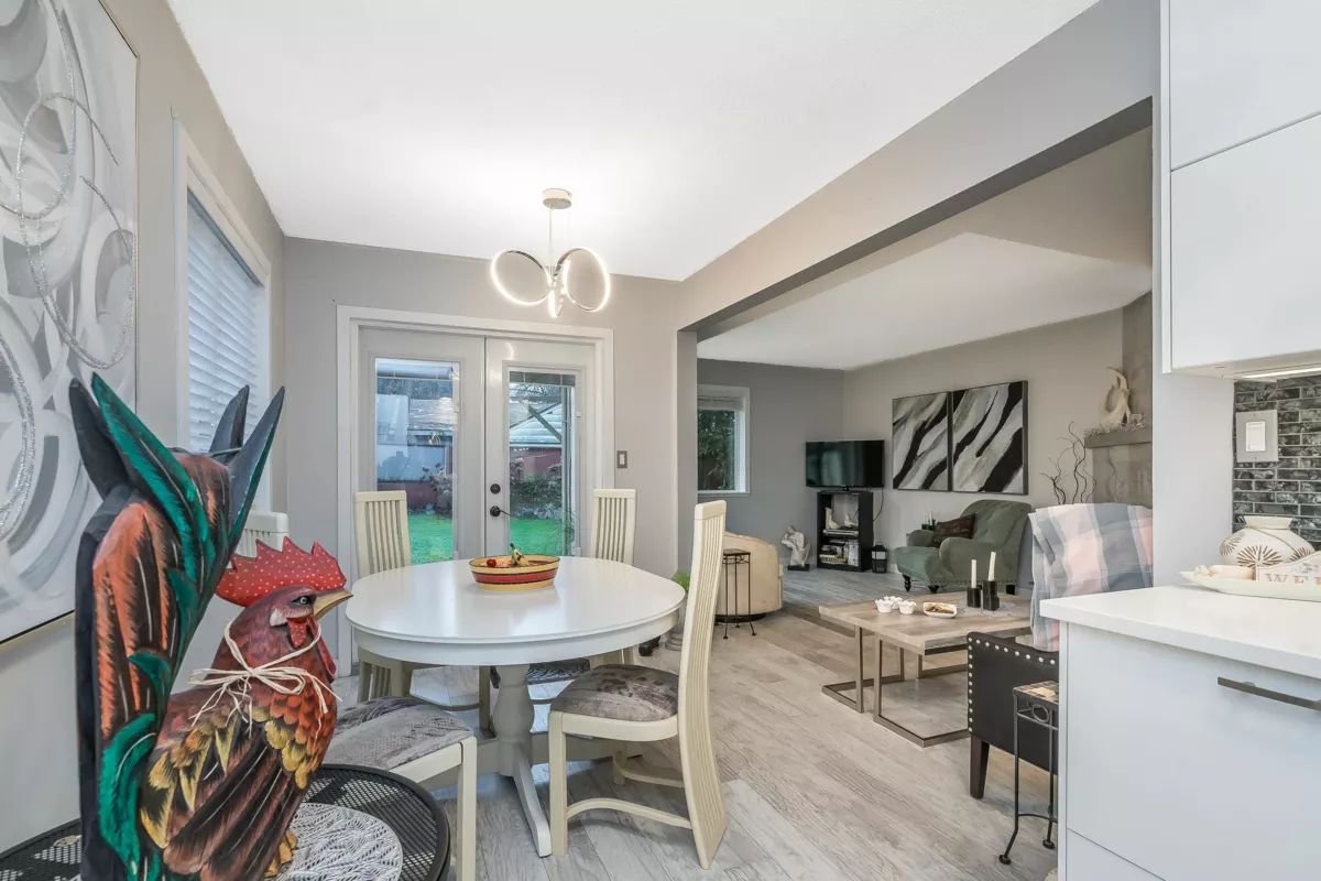 Dining Area Photo of 11956 214 Street, Maple Ridge, BC
