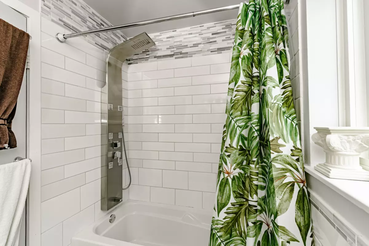 Outdoor Patio Photo of 11956 214 Street, Maple Ridge, BC