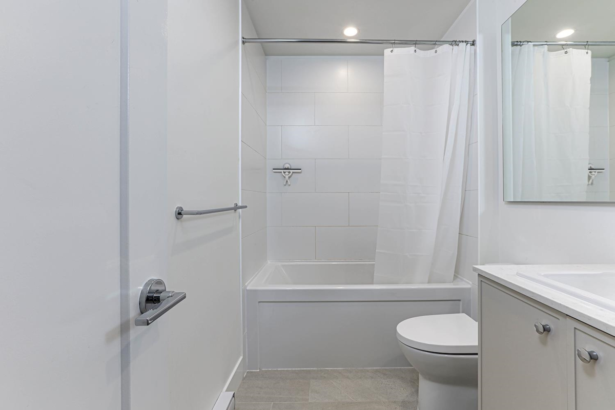 Entry Foyer Photo of 184 1331 Olmsted Street, Coquitlam, BC