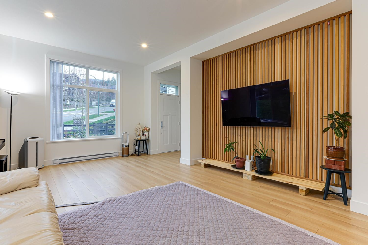 Kitchen Island Photo of 184 1331 Olmsted Street, Coquitlam, BC
