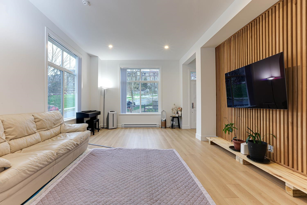 Kitchen Photo of 184 1331 Olmsted Street, Coquitlam, BC