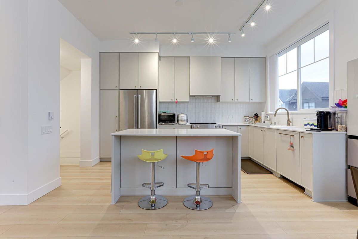 Primary Bathroom Photo of 184 1331 Olmsted Street, Coquitlam, BC