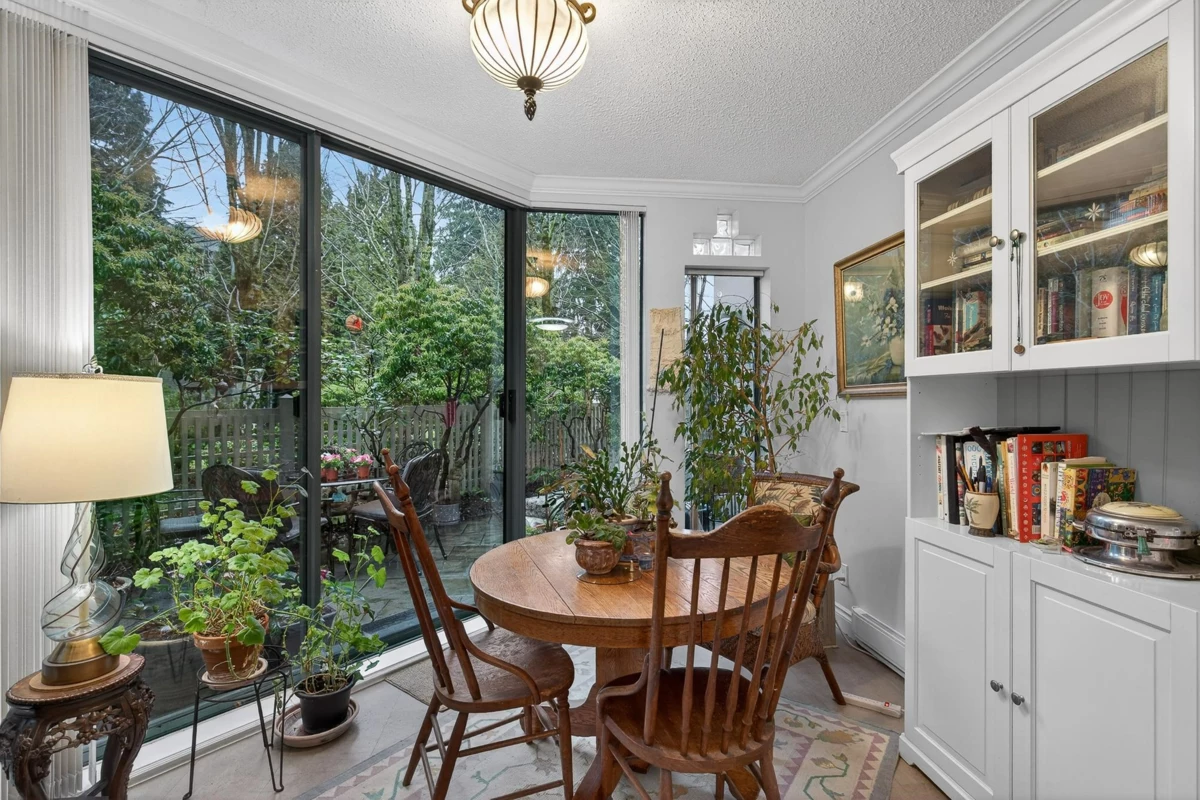 Guest Bathroom Photo of 109 1785 Martin Drive, Surrey, BC