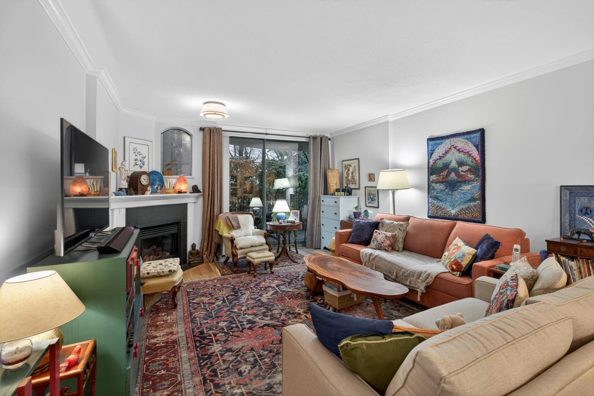 Living Room Photo of 109 1785 Martin Drive, Surrey, BC