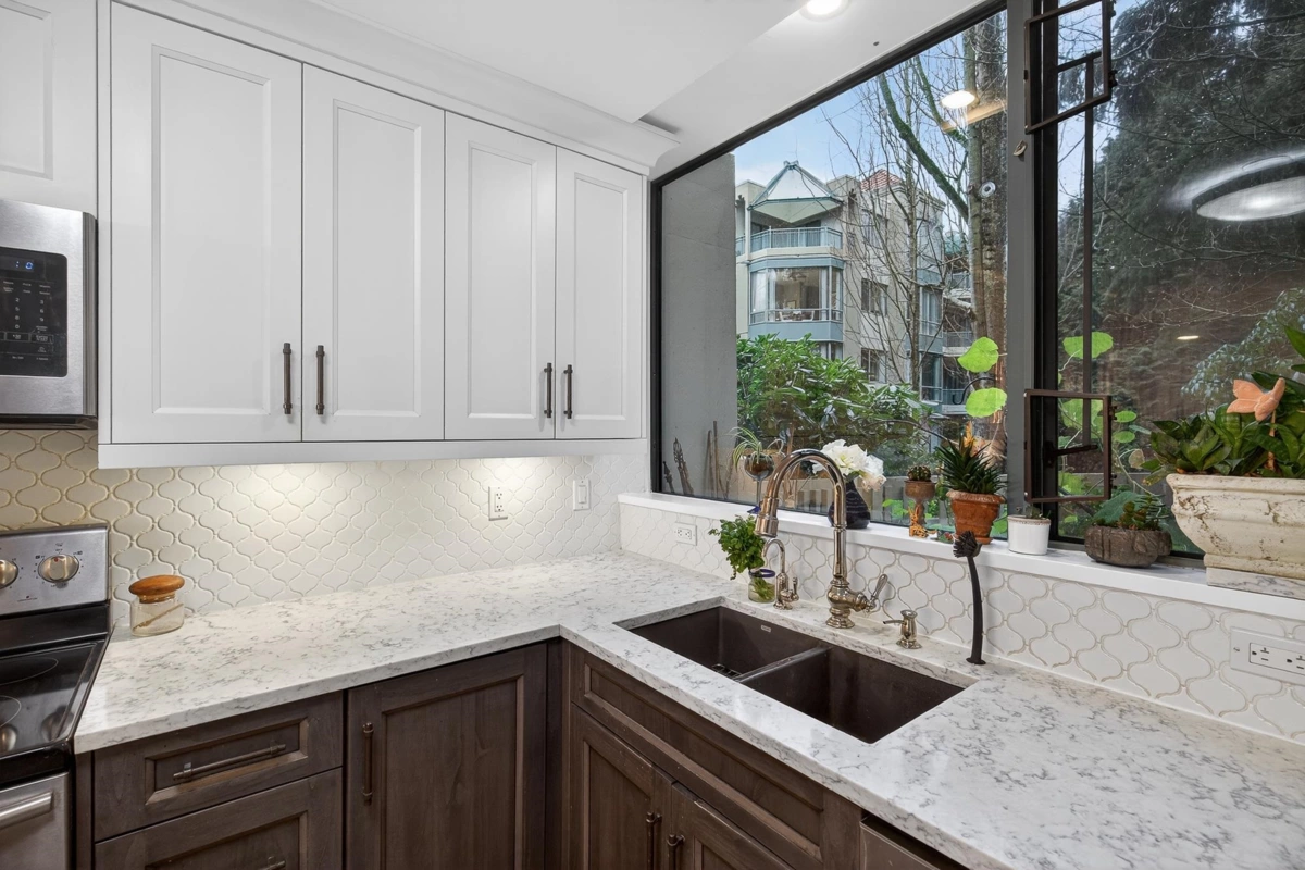 Primary Bedroom Photo of 109 1785 Martin Drive, Surrey, BC