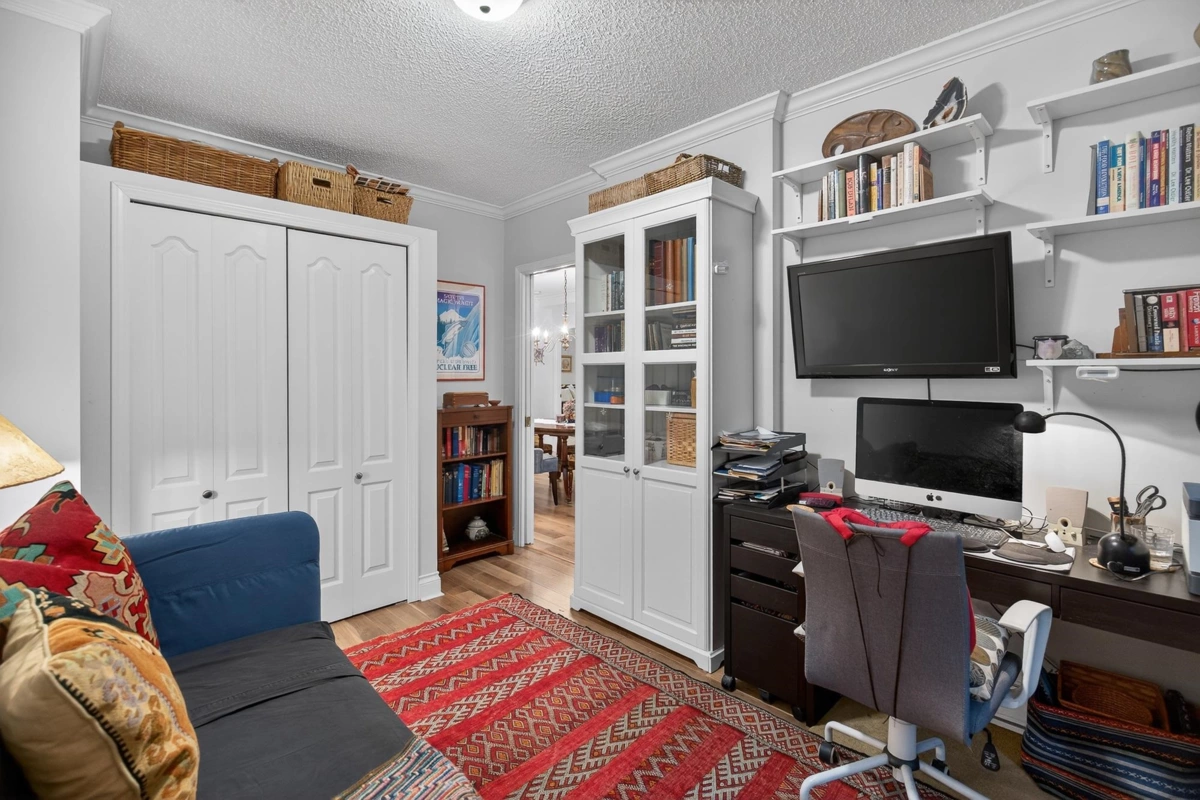 Staircase Photo of 109 1785 Martin Drive, Surrey, BC