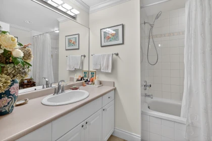 Mudroom Photo of 109 1785 Martin Drive, Surrey, BC