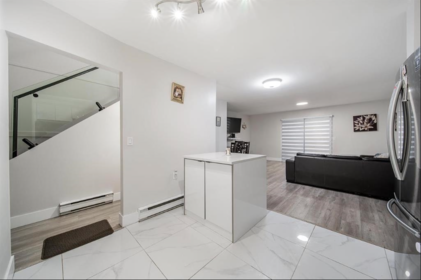 Kitchen Photo of 129 13710 67 Avenue, Surrey, BC