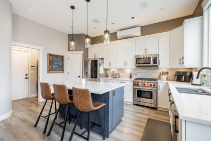 Breakfast Nook Photo of 14782 59 Avenue, Surrey, BC