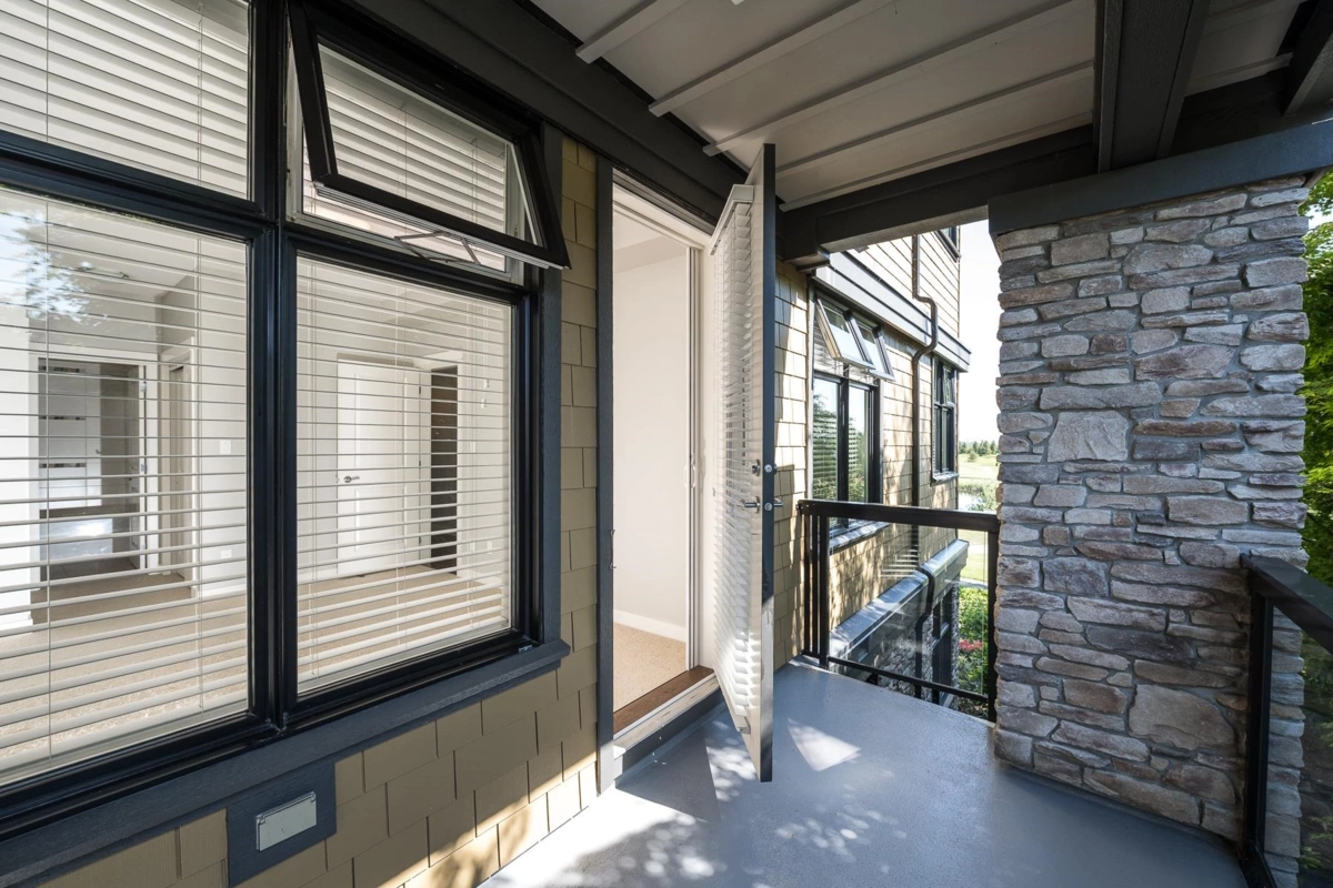 Dining Area Photo of 210 5099 Springs Boulevard, Tsawwassen, BC