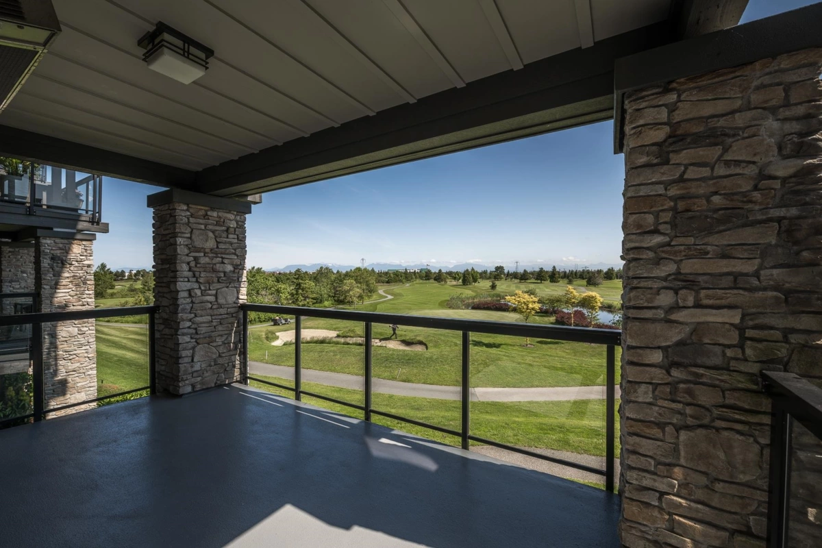Family Room Photo of 210 5099 Springs Boulevard, Tsawwassen, BC