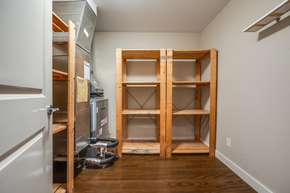 Staircase Photo of 210 5099 Springs Boulevard, Tsawwassen, BC