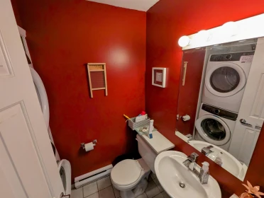Primary Bedroom Photo of 322 5780 Trail Avenue, Sechelt, BC