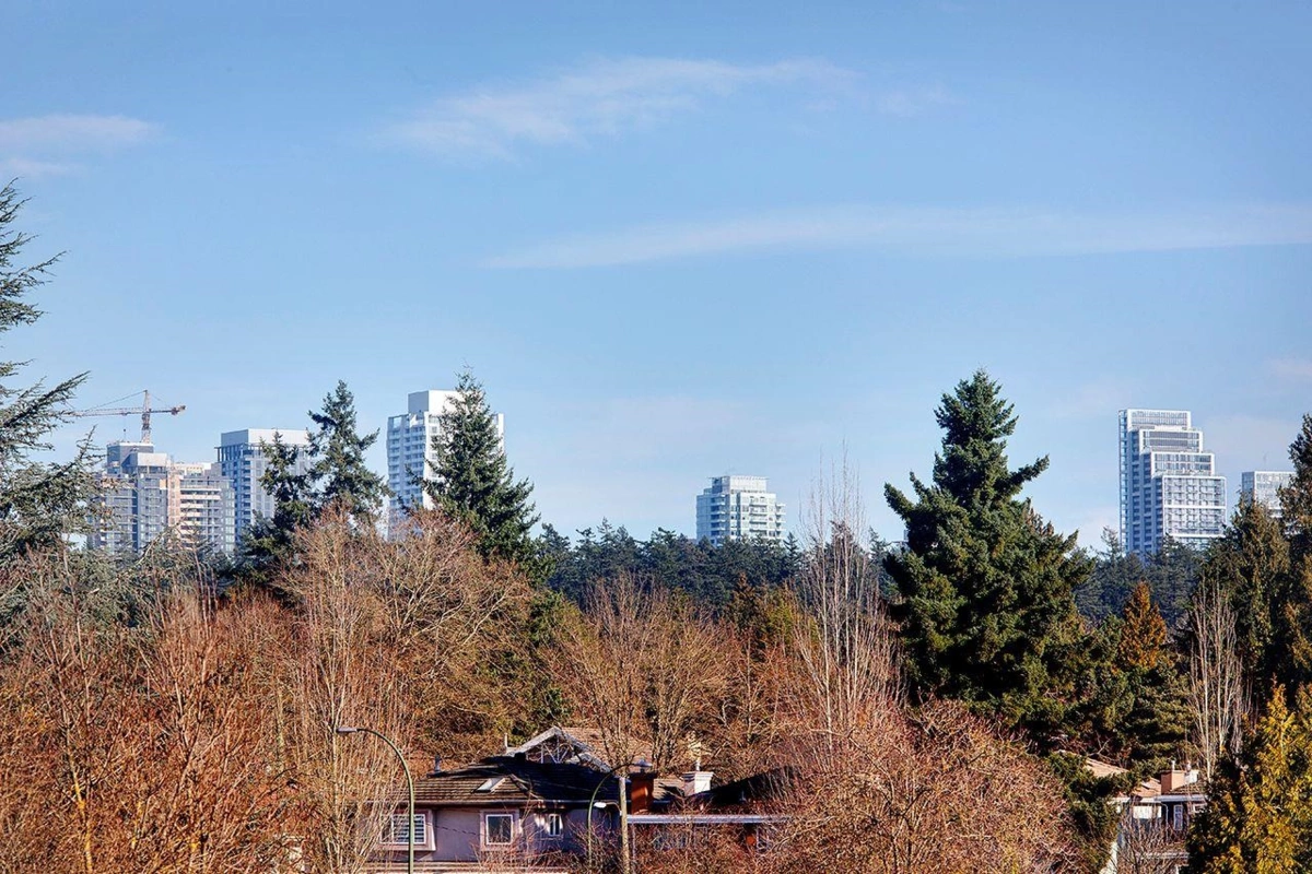 Hallway Photo of 401 7088 Mont Royal Square, Vancouver, BC