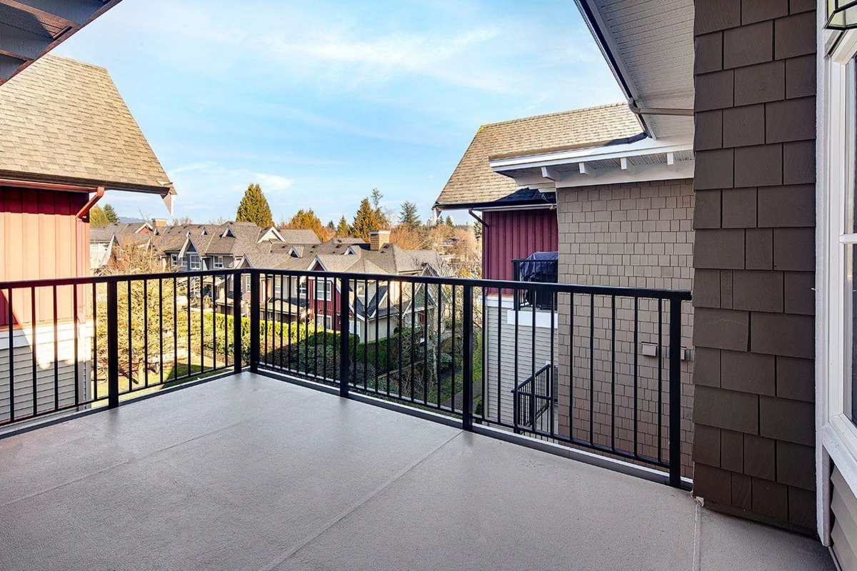 Loft / Bonus Room Photo of 401 7088 Mont Royal Square, Vancouver, BC