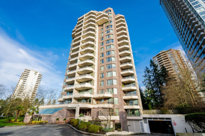 801 5790 Patterson Avenue, Burnaby, BC, Metrotown — 2 bed apartment/condo for sale