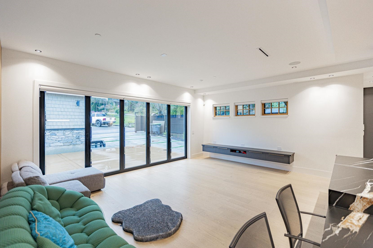 Garden / Landscaping Photo of 2051 W King Edward Avenue, Vancouver, BC