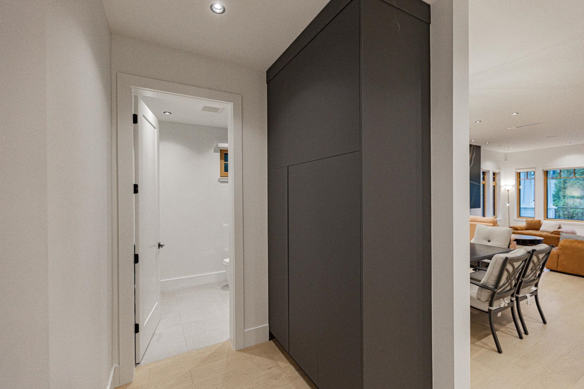 Hot Tub / Spa Photo of 2051 W King Edward Avenue, Vancouver, BC