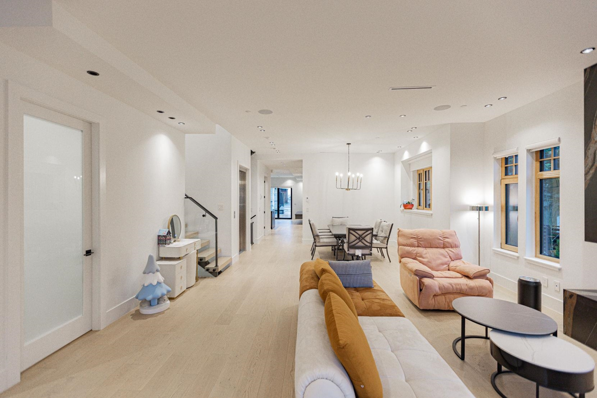 Mudroom Photo of 2051 W King Edward Avenue, Vancouver, BC