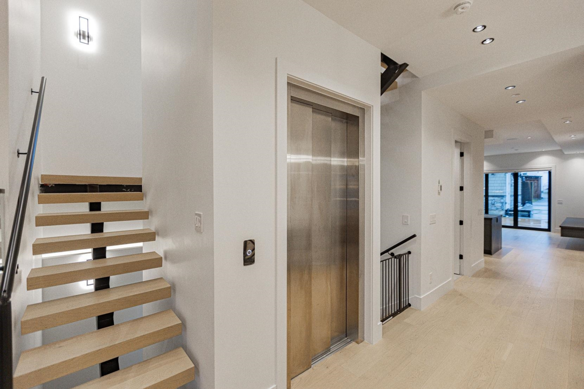 Outdoor Kitchen Photo of 2051 W King Edward Avenue, Vancouver, BC