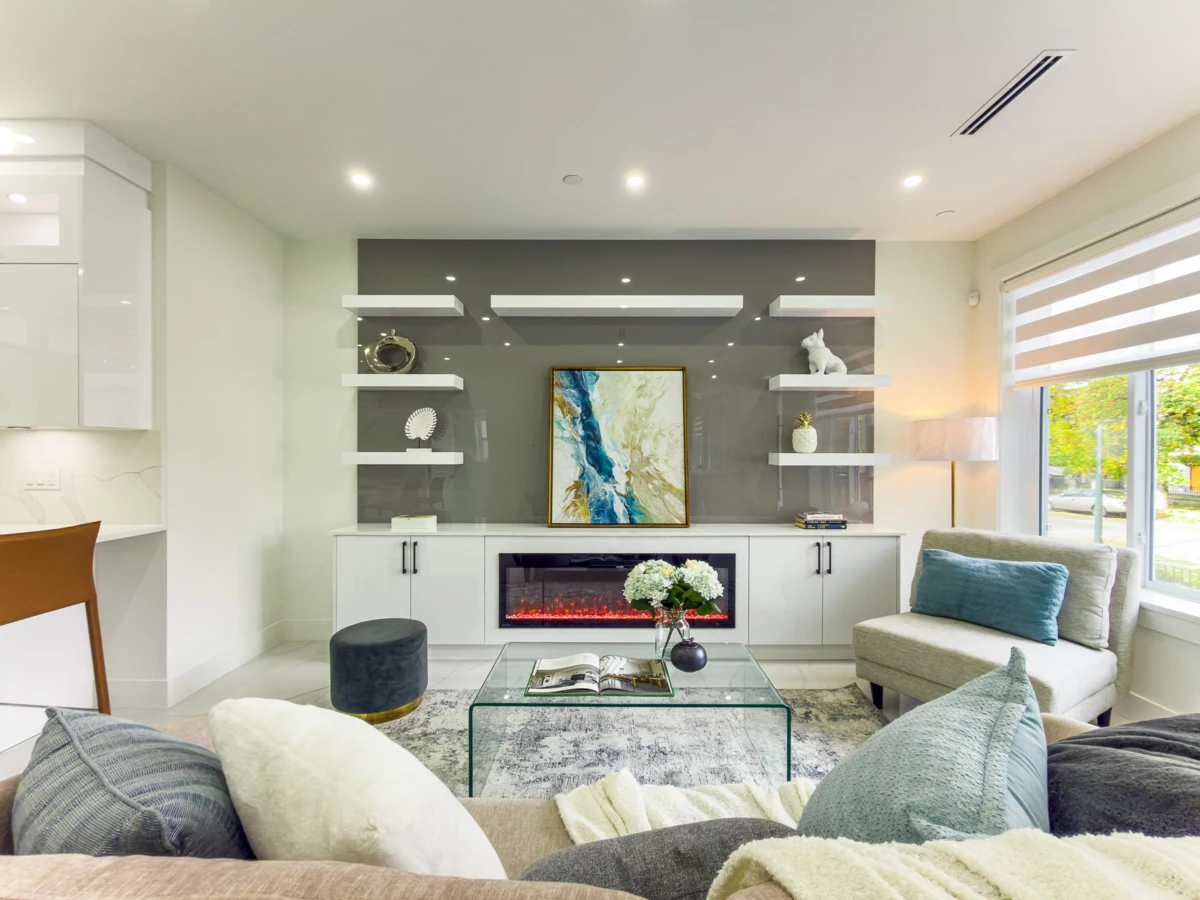 Dining Area Photo of 2174 E 46th Avenue, Vancouver, BC
