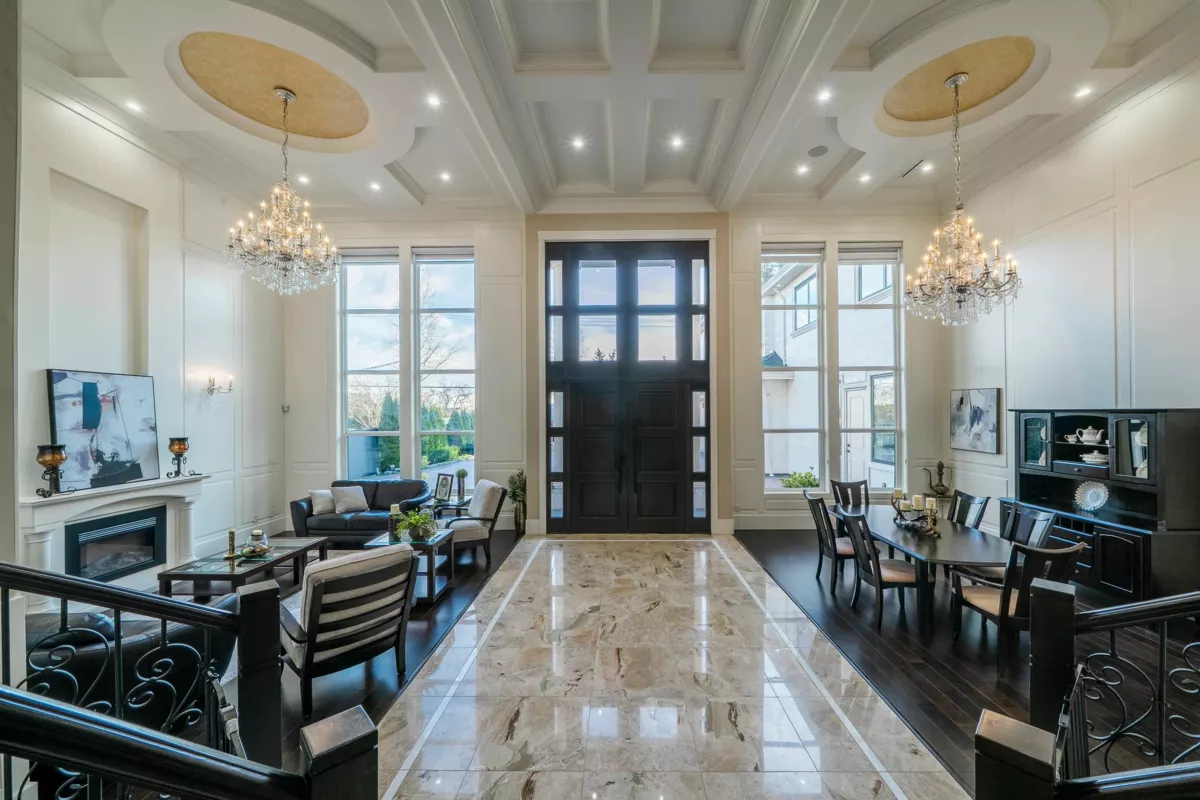 Breakfast Nook Photo of 13371 Blundell Road, Richmond, BC