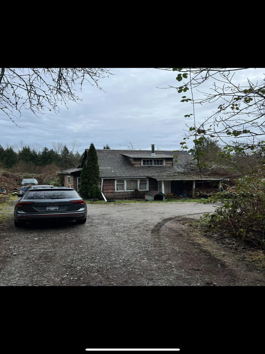 Walk-In Closet Photo of 9170 Clay Street, Mission, BC