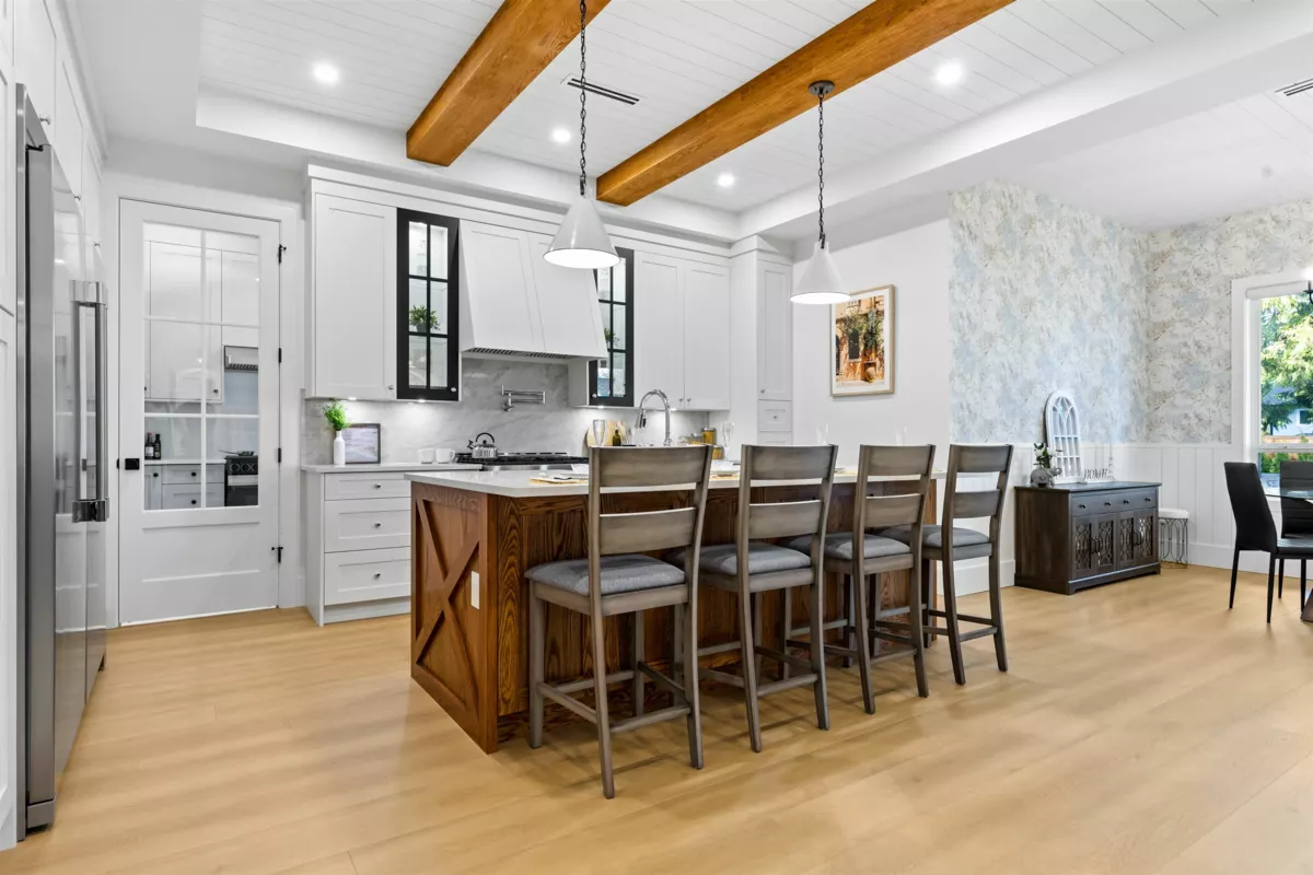 Guest Bathroom Photo of 19843 37a Avenue, Langley, BC