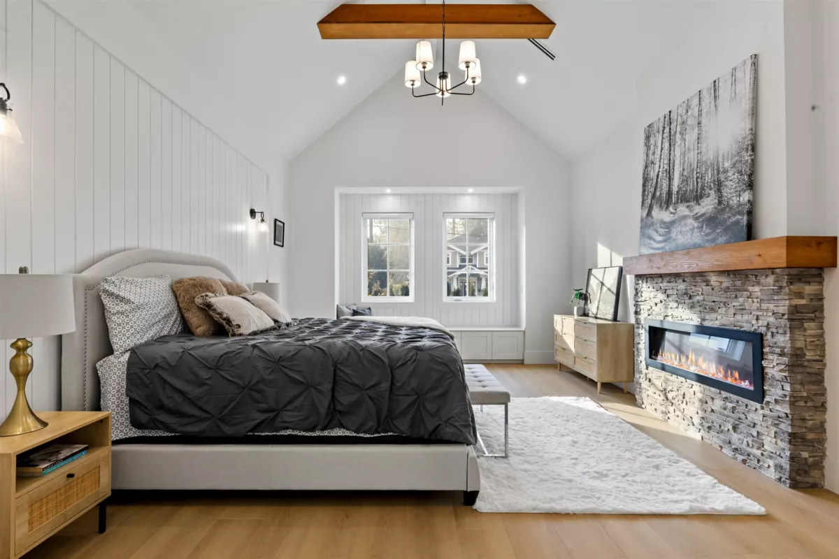 Hallway Photo of 19843 37a Avenue, Langley, BC