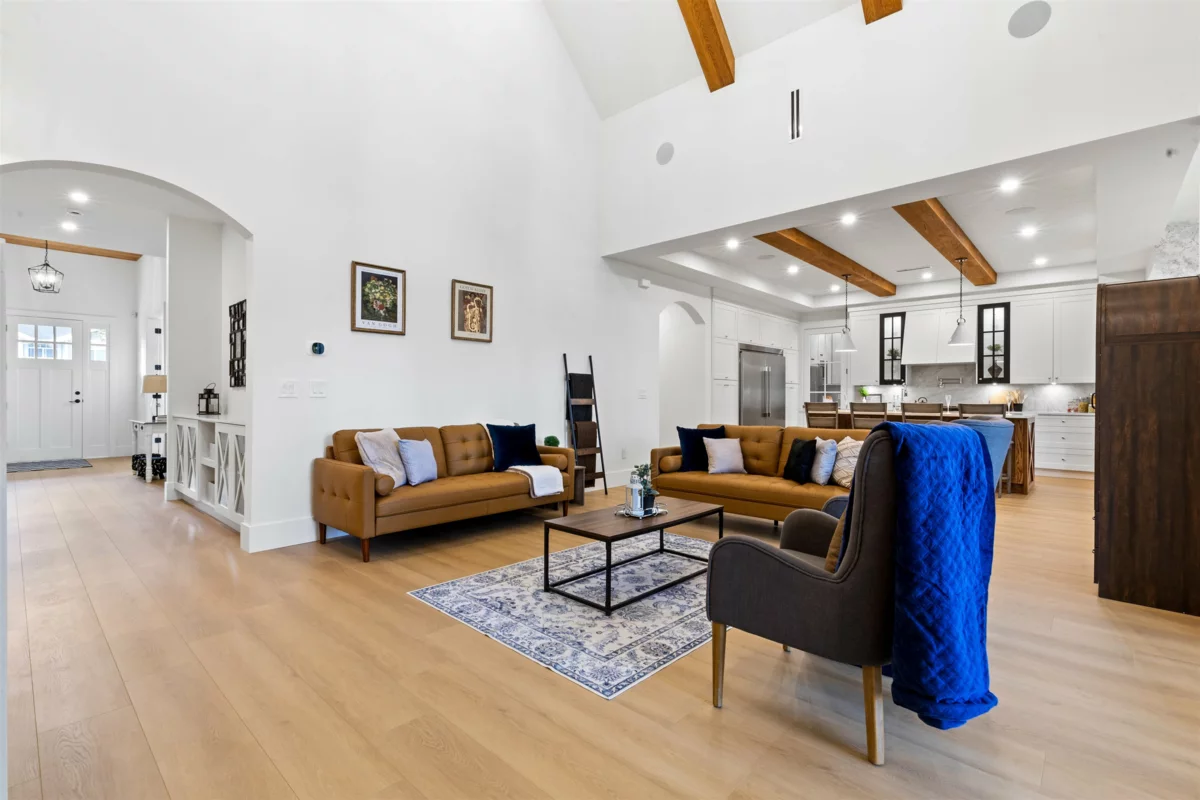 Walk-In Closet Photo of 19843 37a Avenue, Langley, BC