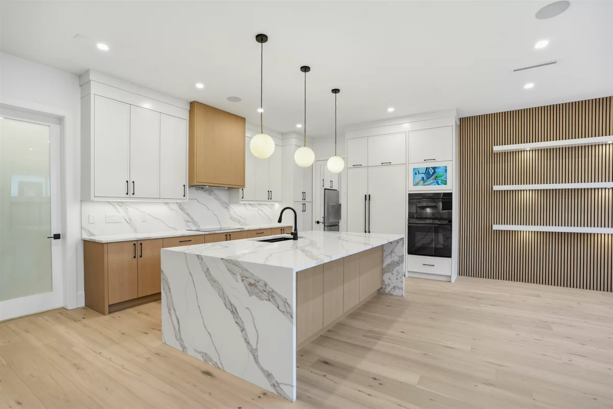 Primary Bathroom Photo of 2710 202 Street, Langley, BC