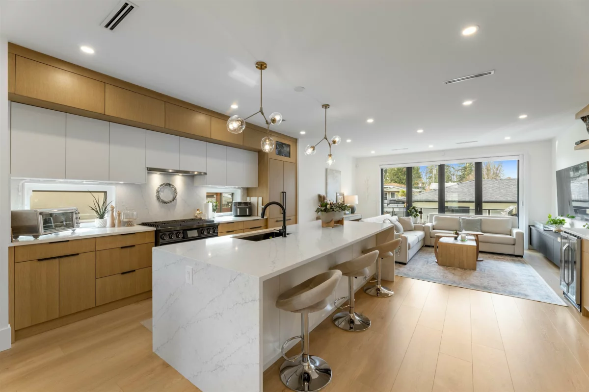 Breakfast Nook Photo of 1707 Blaine Avenue, Burnaby, BC