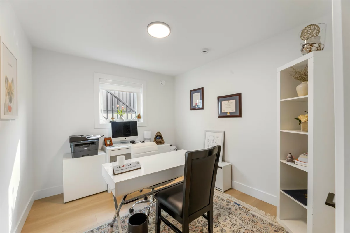 Hot Tub / Spa Photo of 1707 Blaine Avenue, Burnaby, BC