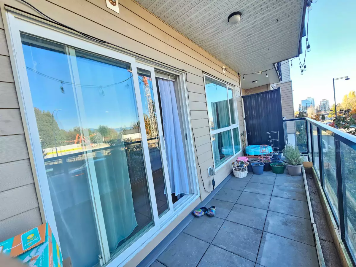 Backyard Photo of 232 13768 108 Avenue, Surrey, BC