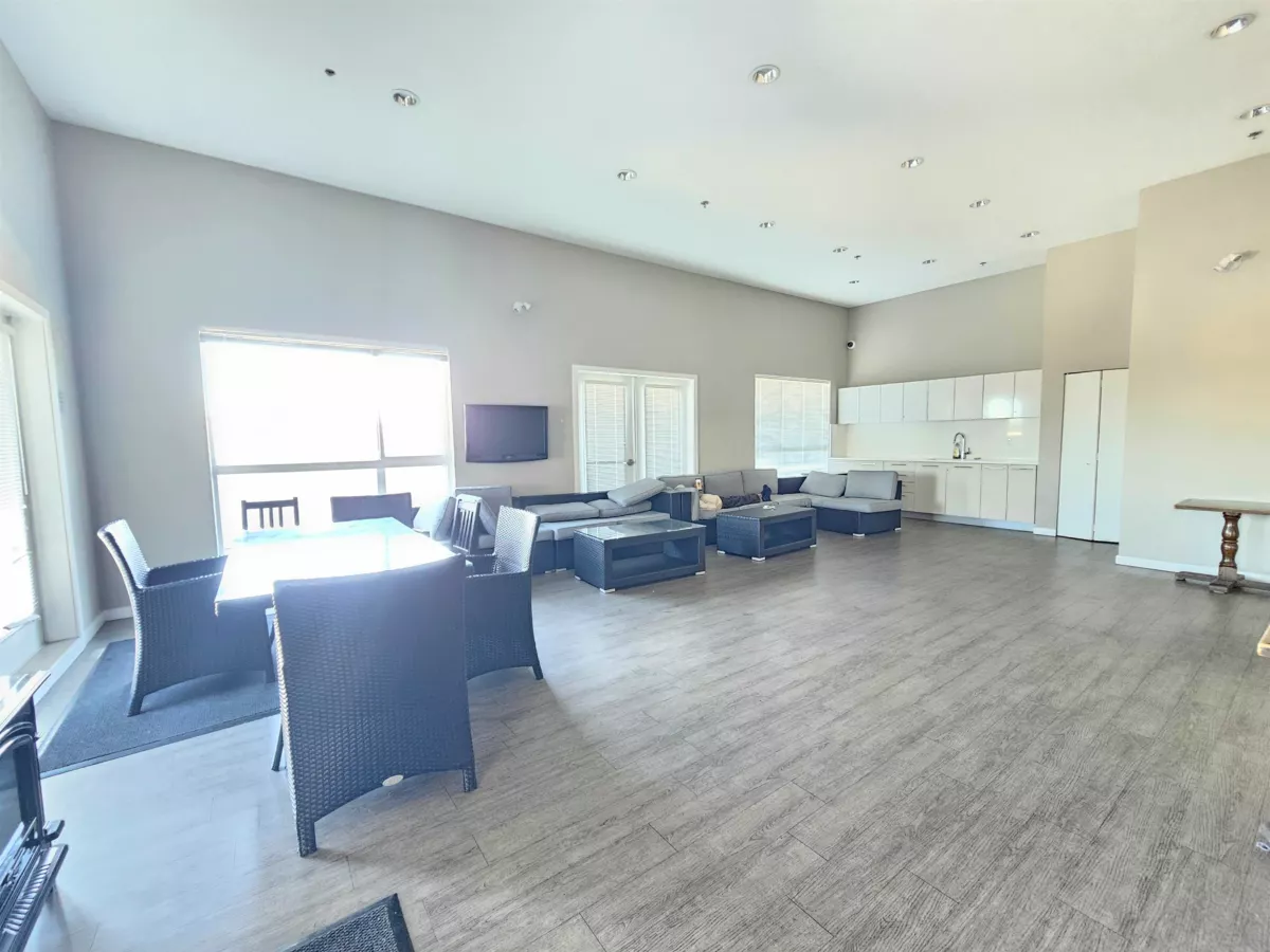 Breakfast Nook Photo of 232 13768 108 Avenue, Surrey, BC