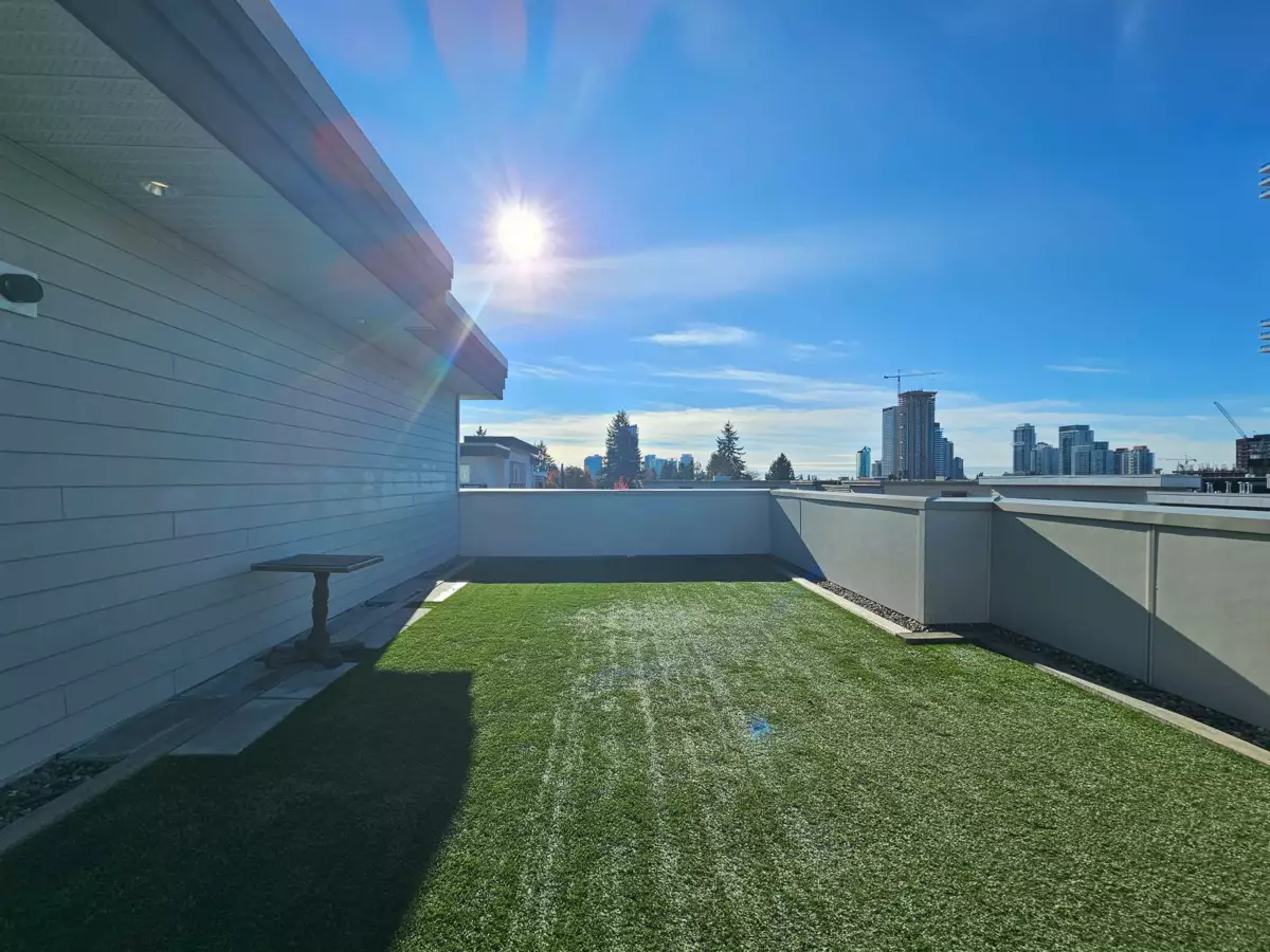 Kitchen Island Photo of 232 13768 108 Avenue, Surrey, BC