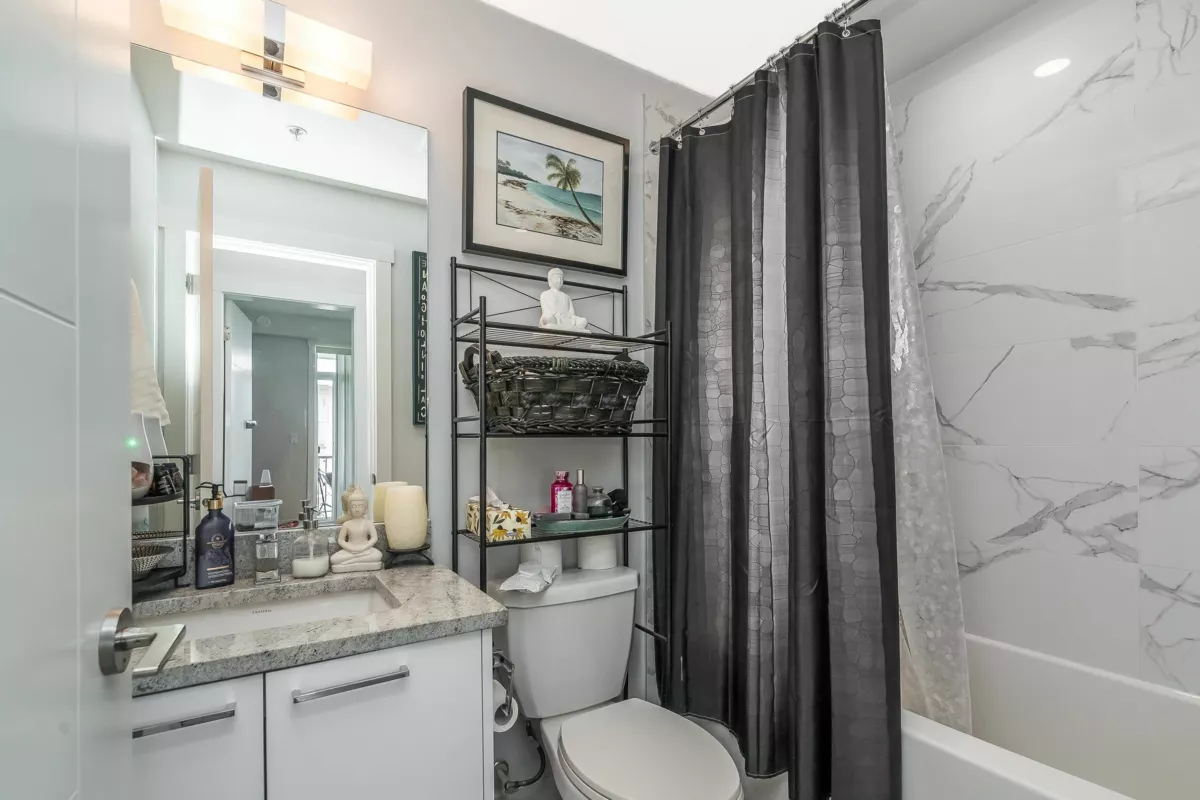 Bedroom 2 Photo of 212 20686 Eastleigh Crescent, Langley, BC