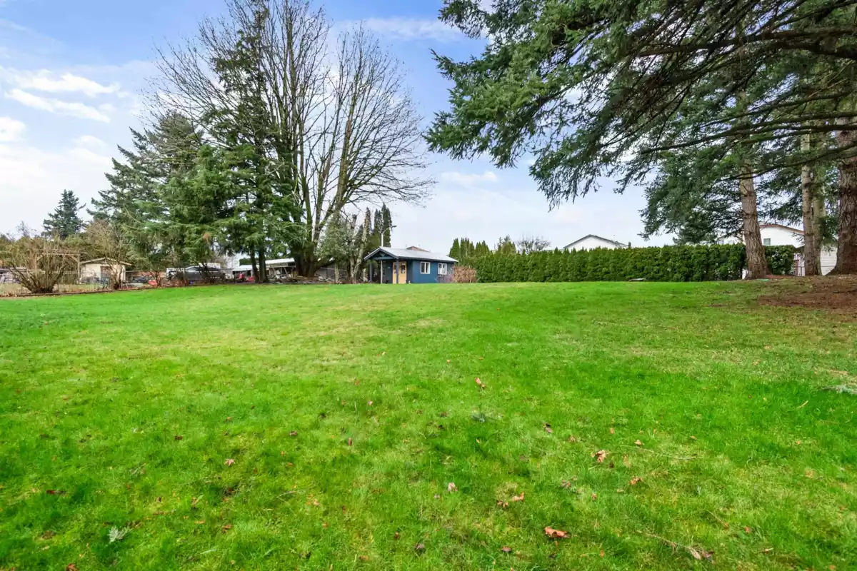 Dining Area Photo of 5896 Carter Road, Chilliwack, BC
