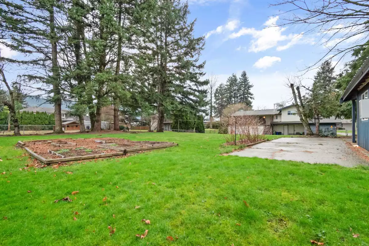 Family Room Photo of 5896 Carter Road, Chilliwack, BC