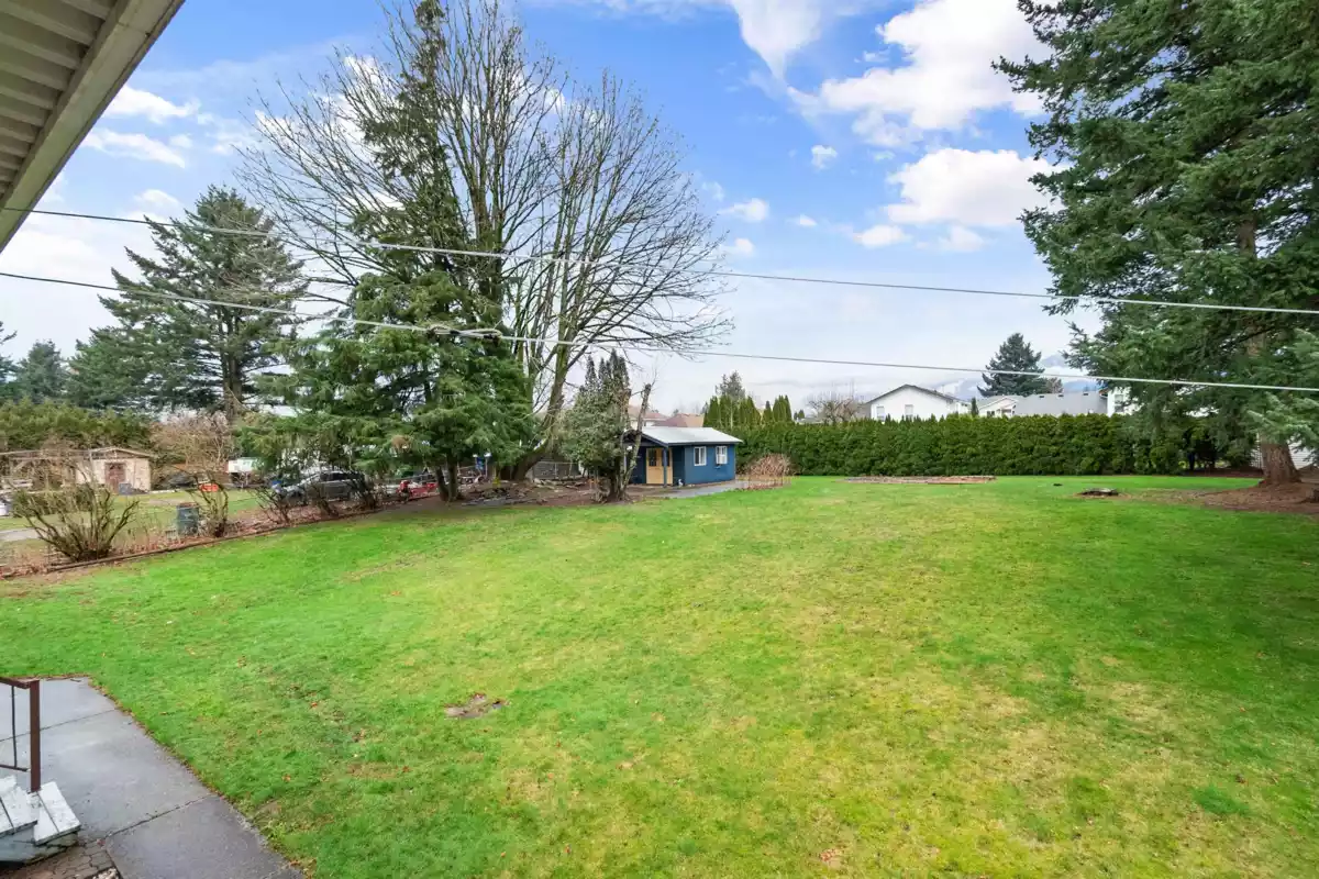 Living Room Photo of 5896 Carter Road, Chilliwack, BC