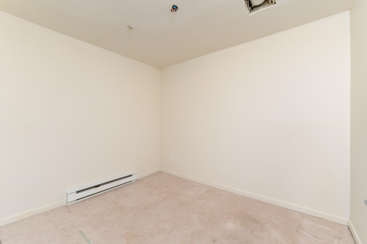 Office / Den Photo of 218 332 Lonsdale Avenue, North Vancouver, BC