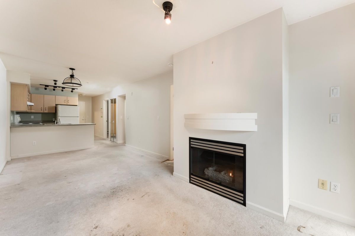 Pantry Photo of 218 332 Lonsdale Avenue, North Vancouver, BC