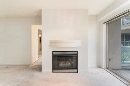 218 332 Lonsdale Avenue, North Vancouver, BC, North Vancouver — Apartment/Condo for sale