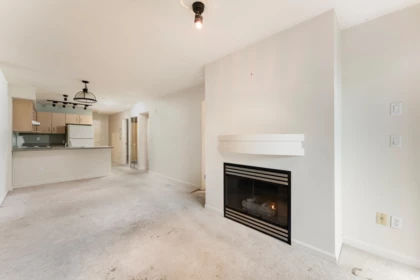 Kitchen Photo of 218 332 Lonsdale Avenue, North Vancouver, BC