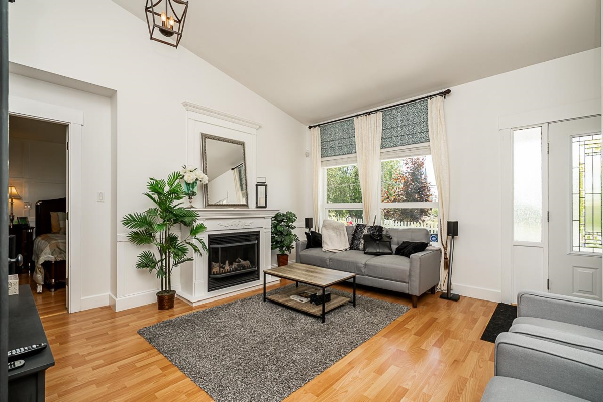 Dining Area Photo of 767 Edgar Avenue, Coquitlam, BC