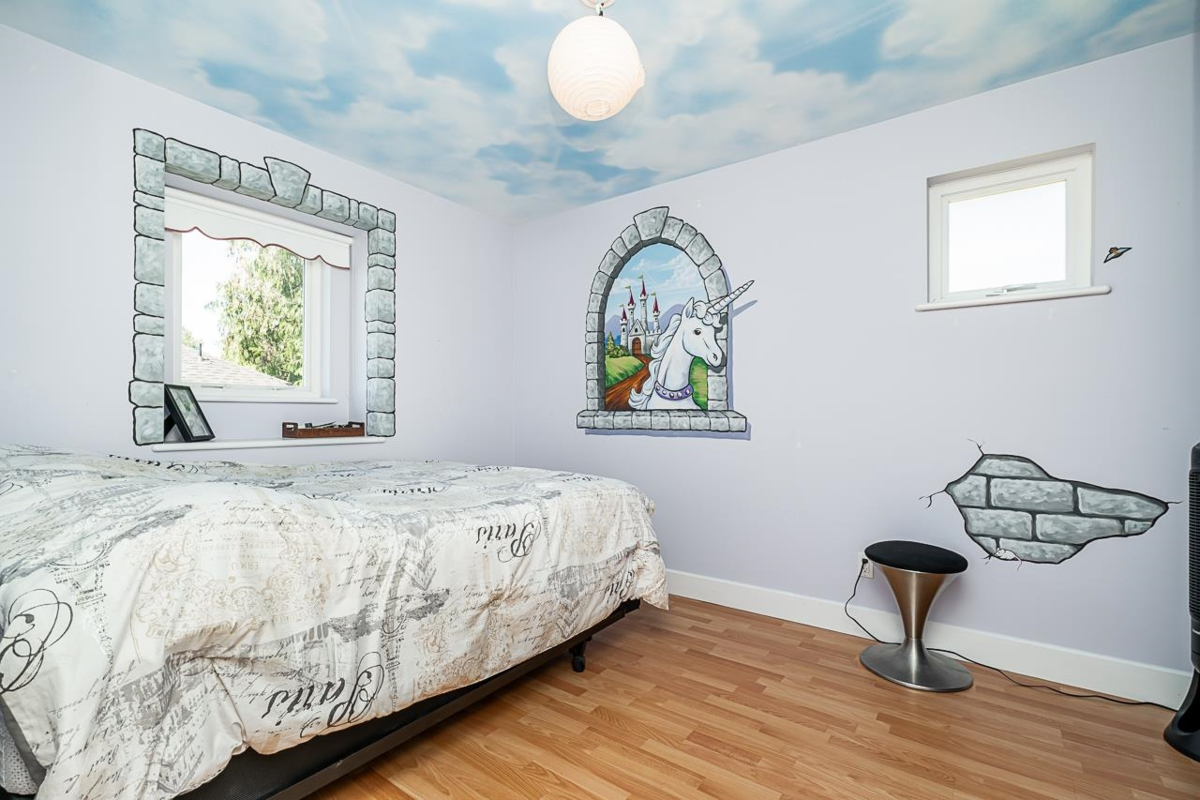 Entry Foyer Photo of 767 Edgar Avenue, Coquitlam, BC